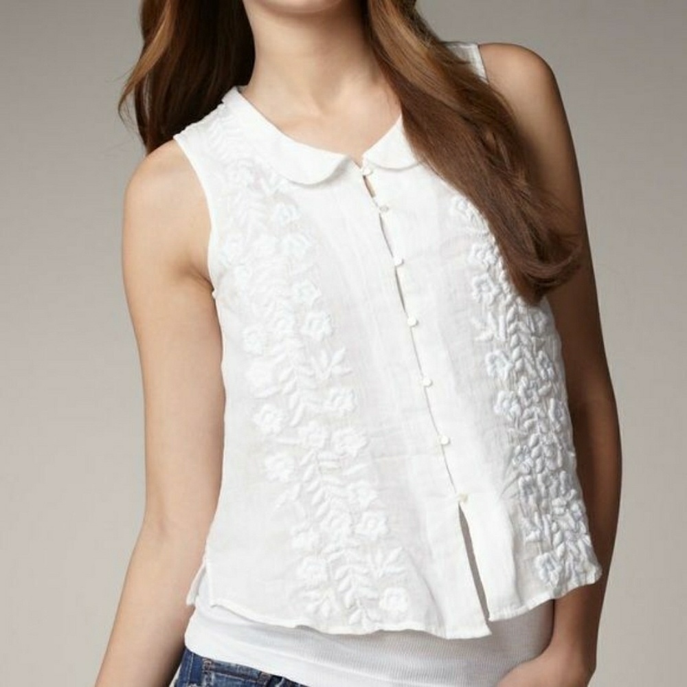 Elizabeth and James White Sleeveless Embroidered Button-Up Top